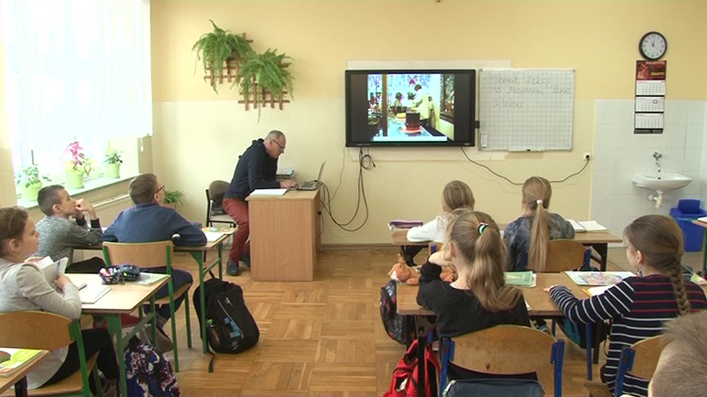 Laptopy, szkolenia i wiele dodatkowych zajęć- to wszystko w szkole w Boniewie