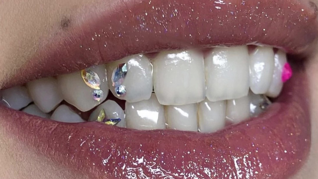 Piercing i Tooth Gems czy nie szkodzi zdrowiu?